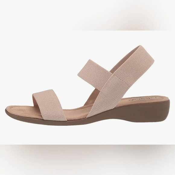 LifeStride Tandy Taupe Sandals - Picture 8 of 11
